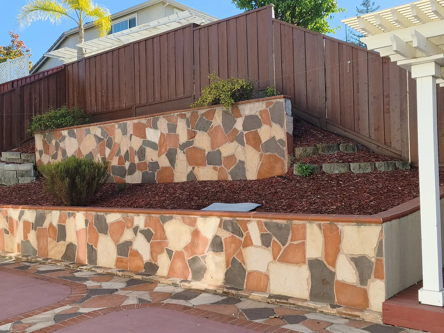 5 bed, 2766 sqft, $6,495 — Photo 4