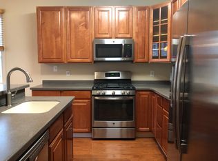 366 Oswego Ct, West New York, NJ 07093