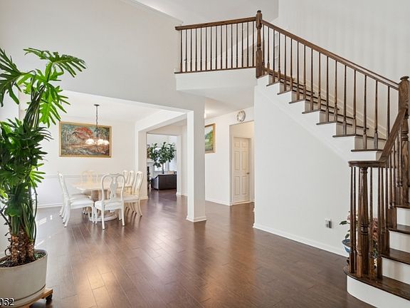 3rd image of 5 Bryant Ct