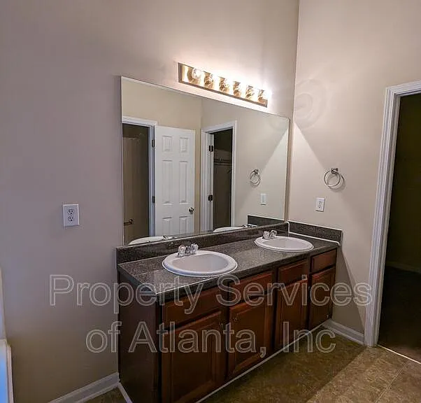 1905 Boulder Gate Dr — Photo 17