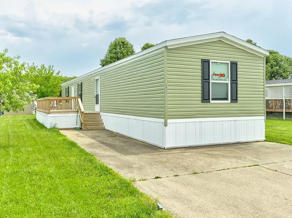 2430 Long Point Dr, Evansville, IN 47715