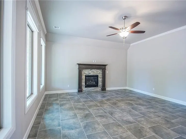 2916 Pacifica Ln — Photo 73