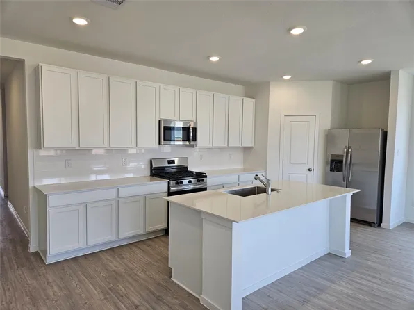 3068 Wild Fox Dr, Katy, TX 77493