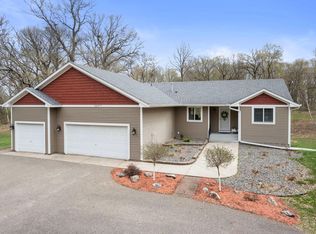 25377 Eureka Ave, Wyoming, MN 55092