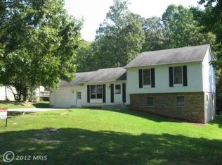 12040 Susan Ln, Lusby, MD 20657