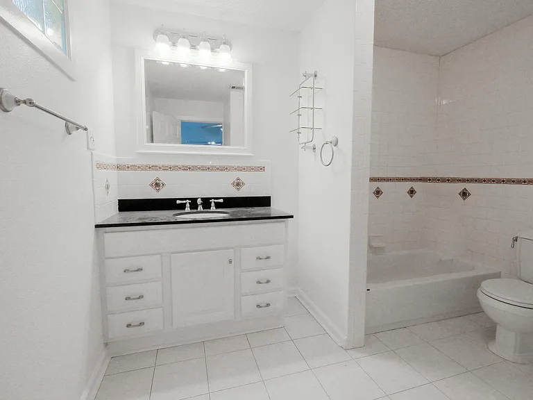 3902 Dexter Ave — Photo 19