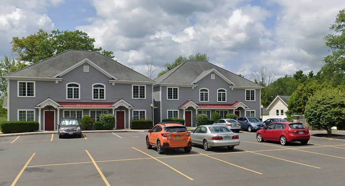 7 Elm Ave — Photo 1