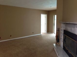 2 Tam O Shanter Ln, Boca Raton, FL 33431