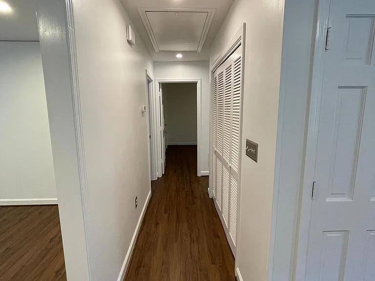 608 University Rdg #2B — Photo 20