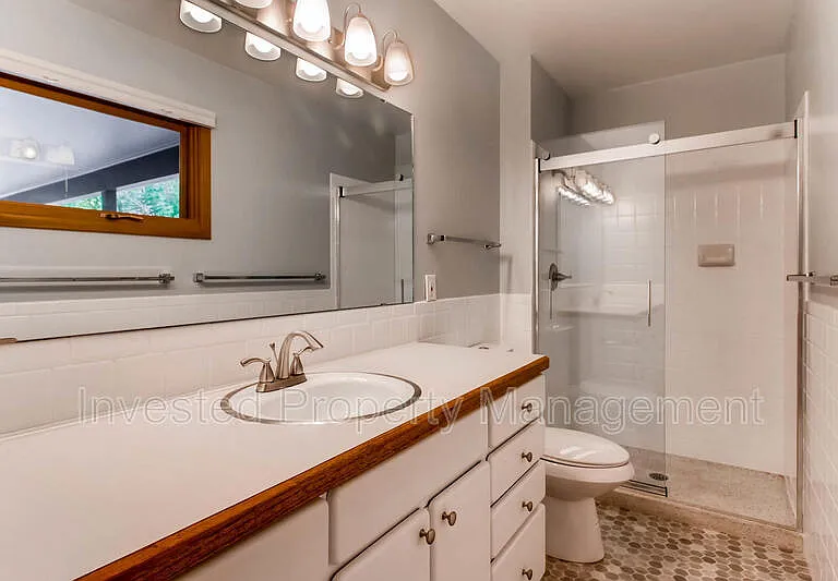 220 Hopi Pl — Photo 8