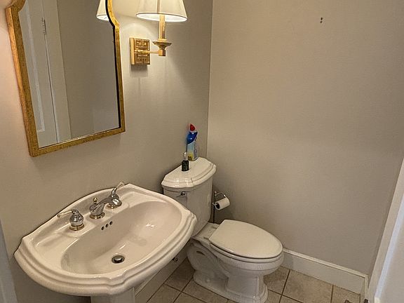 2nd image of 517 Forest Ln #1