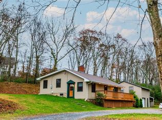 194 W Main St, Niantic, CT 06357