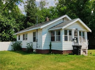 1343 Hutton St, Des Moines, IA 50316