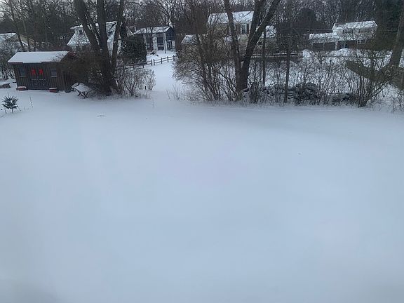 3rd image of 634 Russell Ave