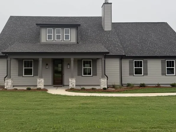 1140 Madison Hills Dr, Madison, GA 30650