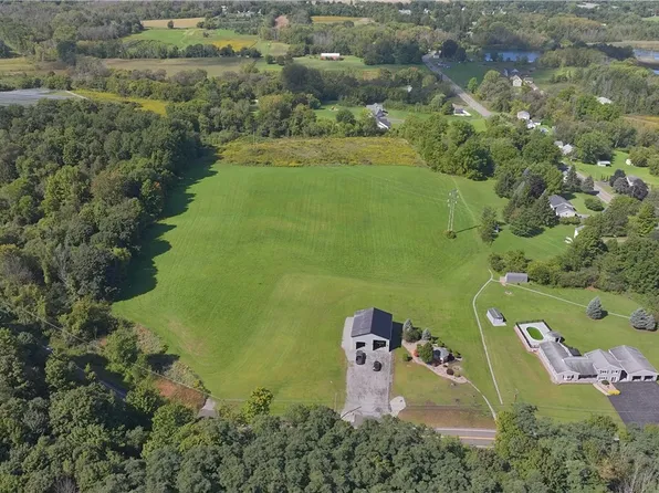 L1 Devoe Rd, Camillus, NY 13031