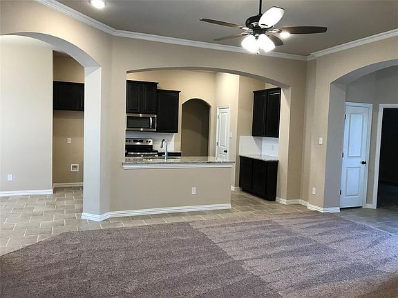 3rd image of 118 Harley Meadows Cir