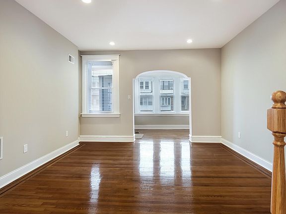 5th image of 5130 N Hutchinson St