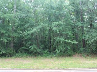312 Ironhorse Ct, Albany, GA 31721
