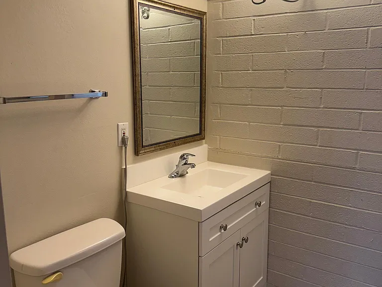 437 S Paseo Madera #B — Photo 18