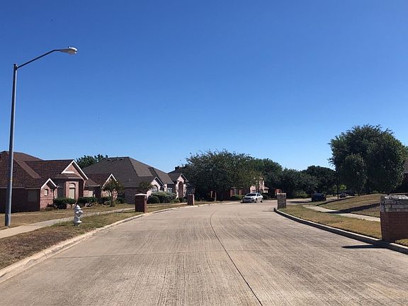 4th image of 1233 Barrington Dr