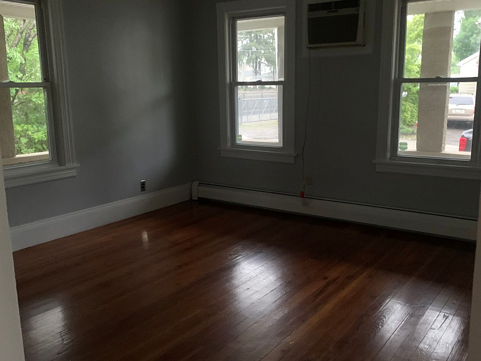 2nd image of 44 W Maple Ave