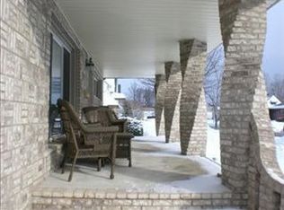 30337 Barjode Rd, Willowick, OH 44095