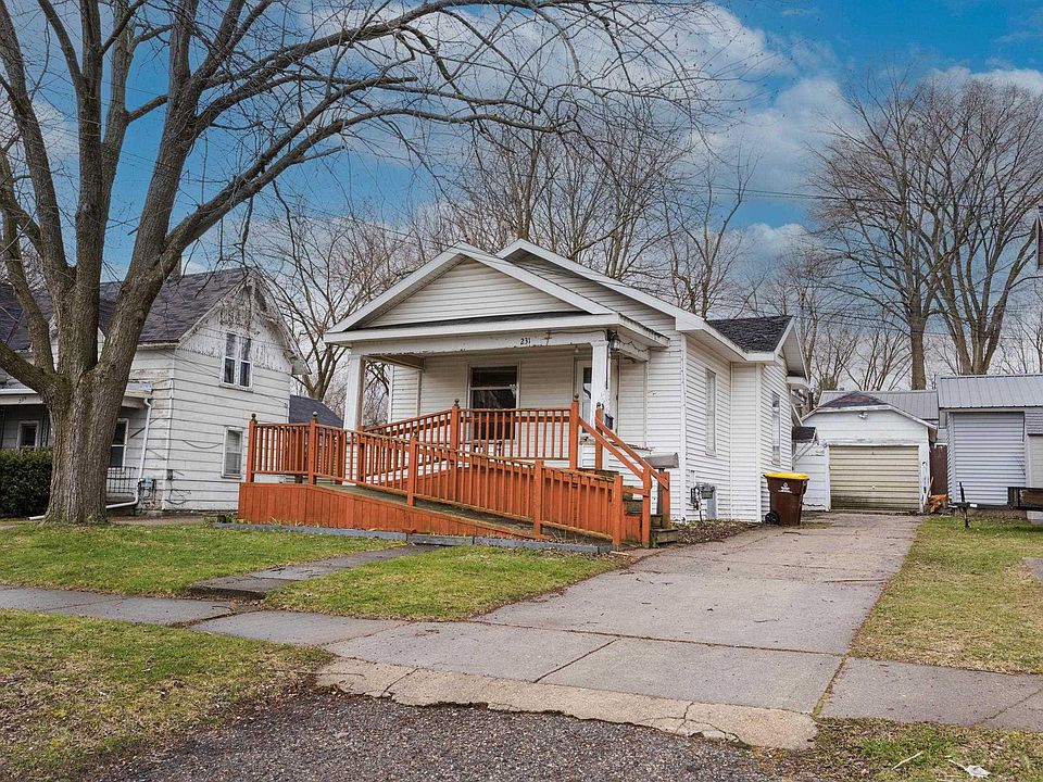 1st image of 231 N Lincoln Ave