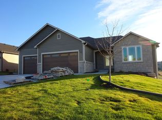 3000 Back 9 Cir, Manhattan, KS 66503