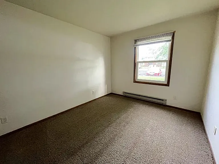 1032 Imperial Circle — Photo 8