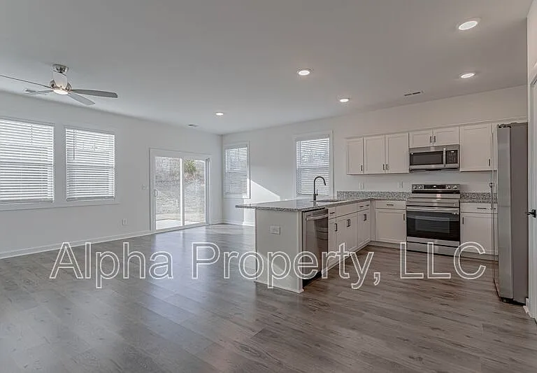 1455 Darrowby Way — Photo 6