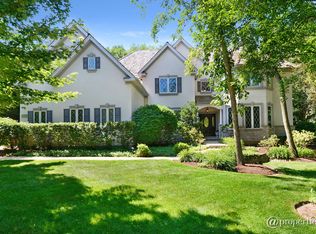 1235 Ashbury Ln, Libertyville, IL