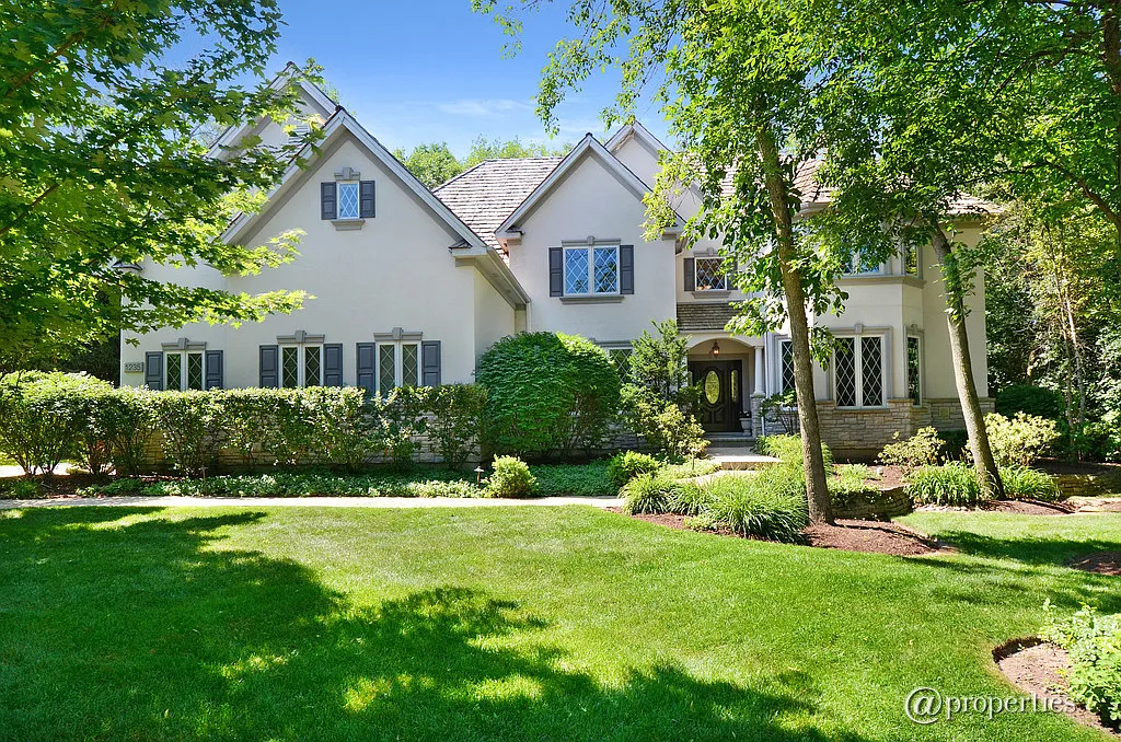 1235 Ashbury Ln photo 1