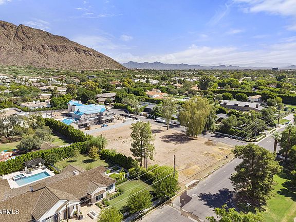 4th image of 5712 E EXETER Boulevard #-