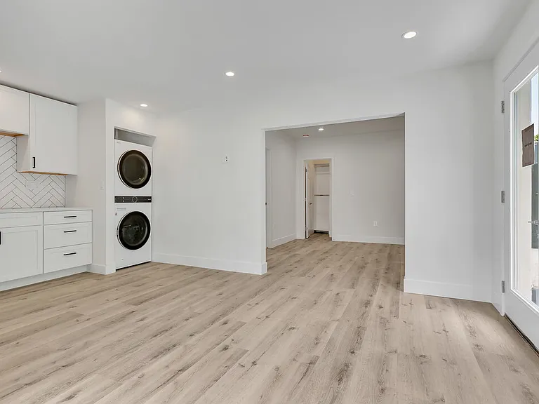 7740 Exchange Pl #7 — Photo 3