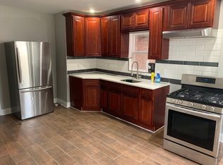 850 Bleecker St #1R, Utica, NY 13501