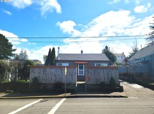 1063 Elrod Ave, Coos Bay, OR 97420