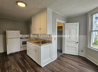 31 Pine St UNIT 2, Auburn, ME 04210