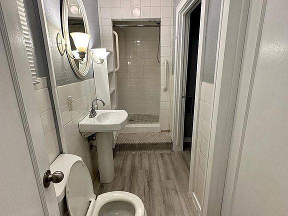 4th image of 500 Green St #1