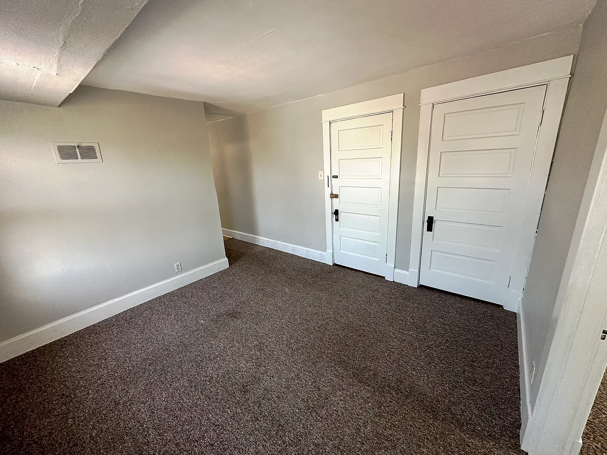 Building Photo - 1238 Brown St #A