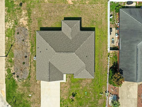 3rd image of 2295 Dartmouth Dr