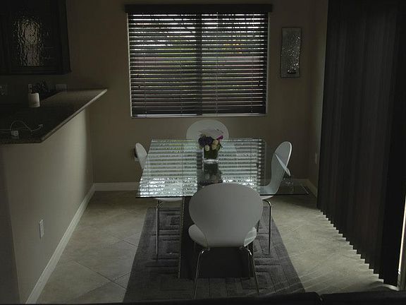 4th image of 9128 Domina Royal St