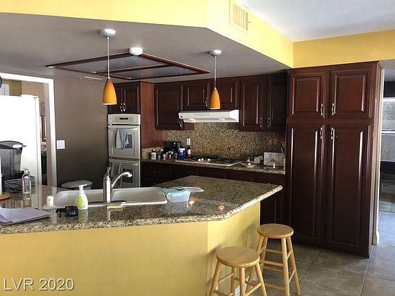 2nd image of 6798 Tara Ave