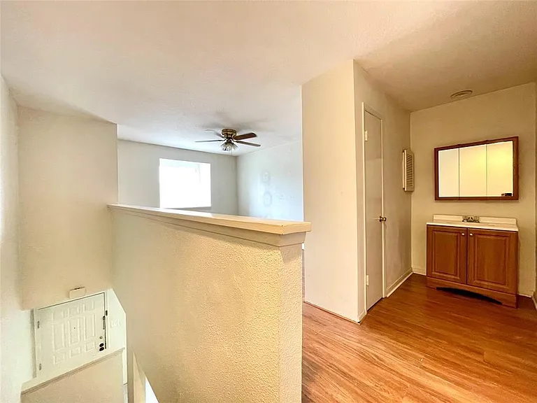 2100 Wilcrest Dr #123 — Photo 10