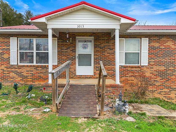 3rd image of 3013 Buckingham Rd