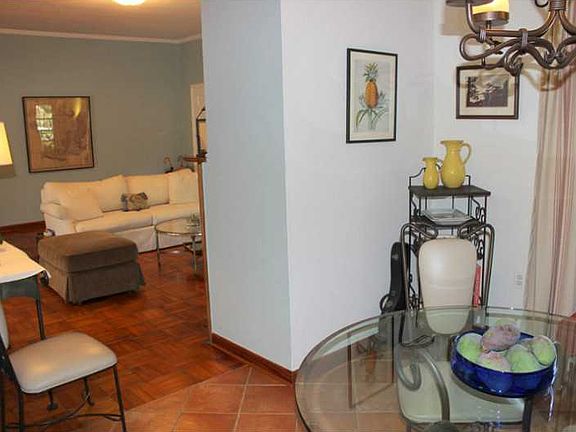 5th image of 1253 Mariana Ave