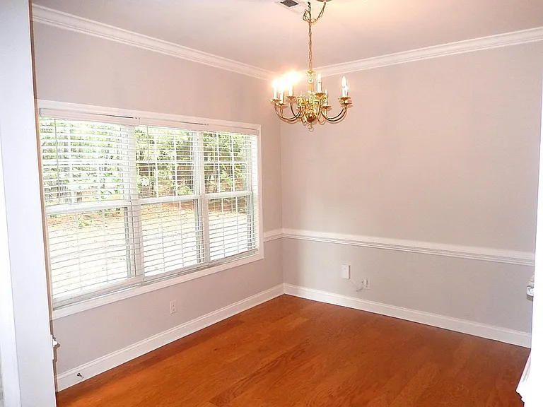 211 Bridgepath Dr — Photo 4