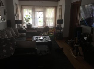 5342 W Roscoe St #1, Chicago, IL 60641