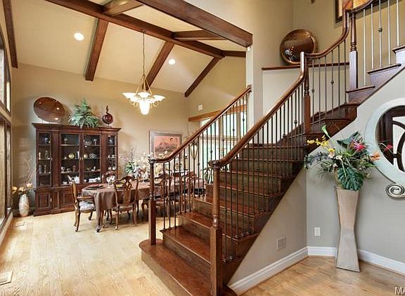 3rd image of 22 Forsythia Ln