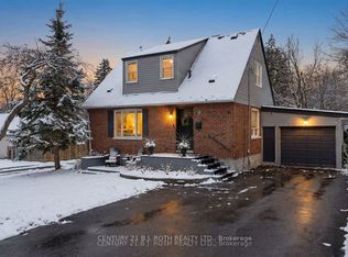 14 Saint Vincent St, Barrie, ON L4M 3Y2